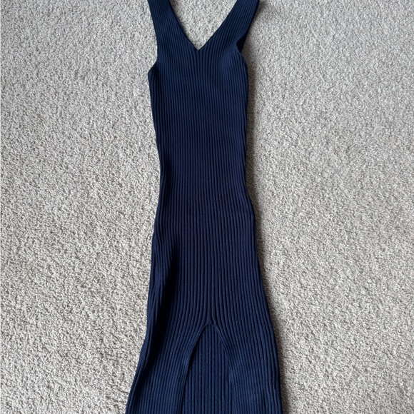 Love Tree Dresses & Skirts - Love Tree Knit Navy Dress